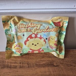 Miniso Disney Winnie the Pooh Touching Garden series collectible figure 💛